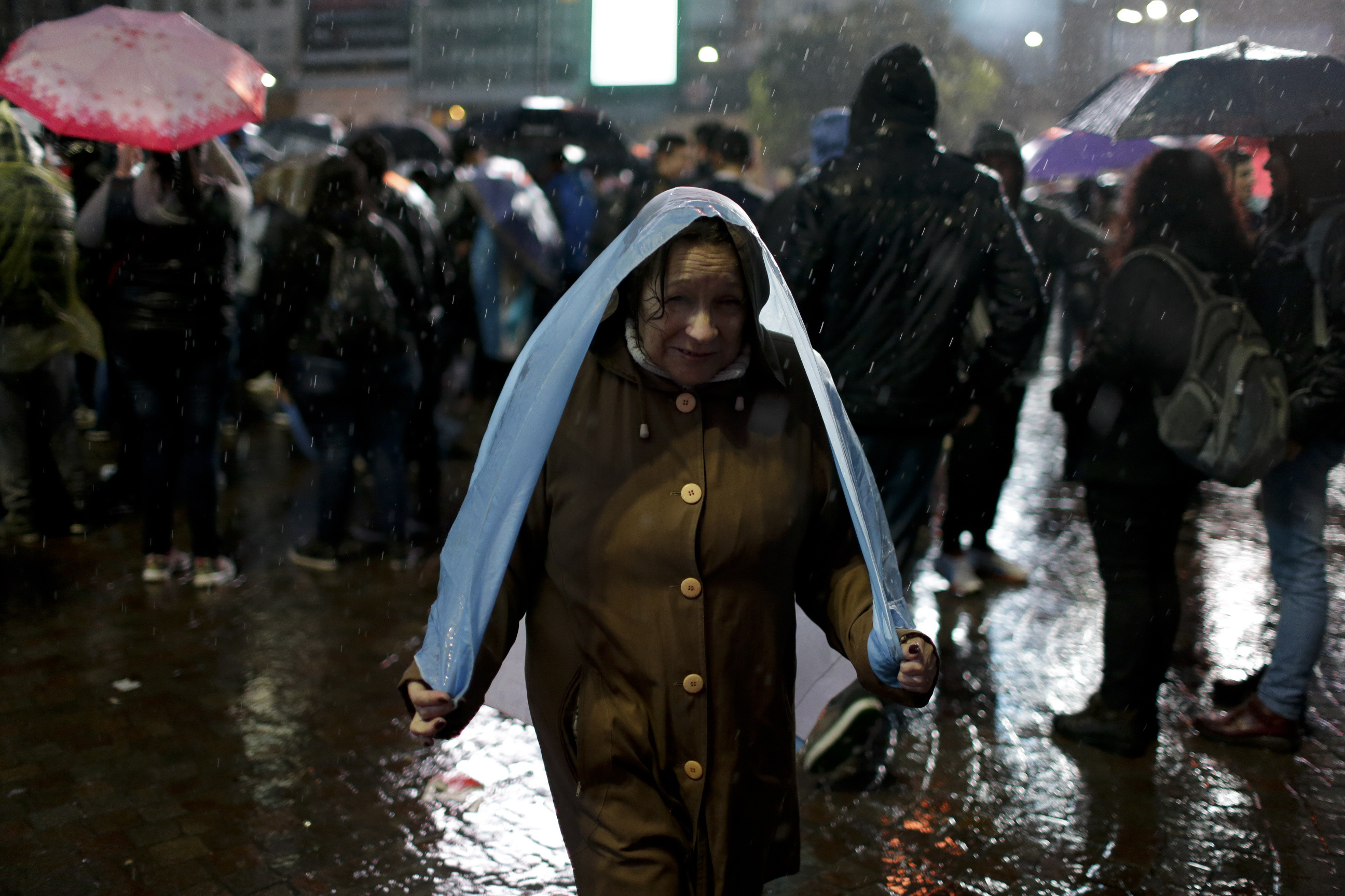 به‌ وێنه‌... خۆپیشاندان و مانگرتن بۆ پاشگه‌زبوونه‌وه‌ی مێسی ده‌ستی پێكرد